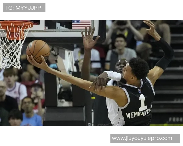 名记称哈珀与卡斯尔为马刺非卖品他们将与文班携手打造新辉煌