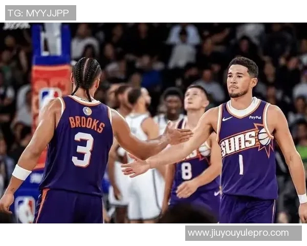 布克称赞狄龙拼搏精神伤愈期间曾关心他是否值得如此努力