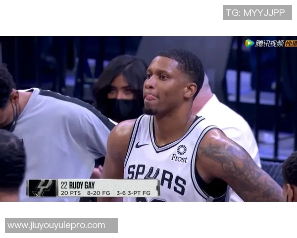 穆雷称赞瓦兰实力被低估认为其篮下表现稳定对抗能力强大